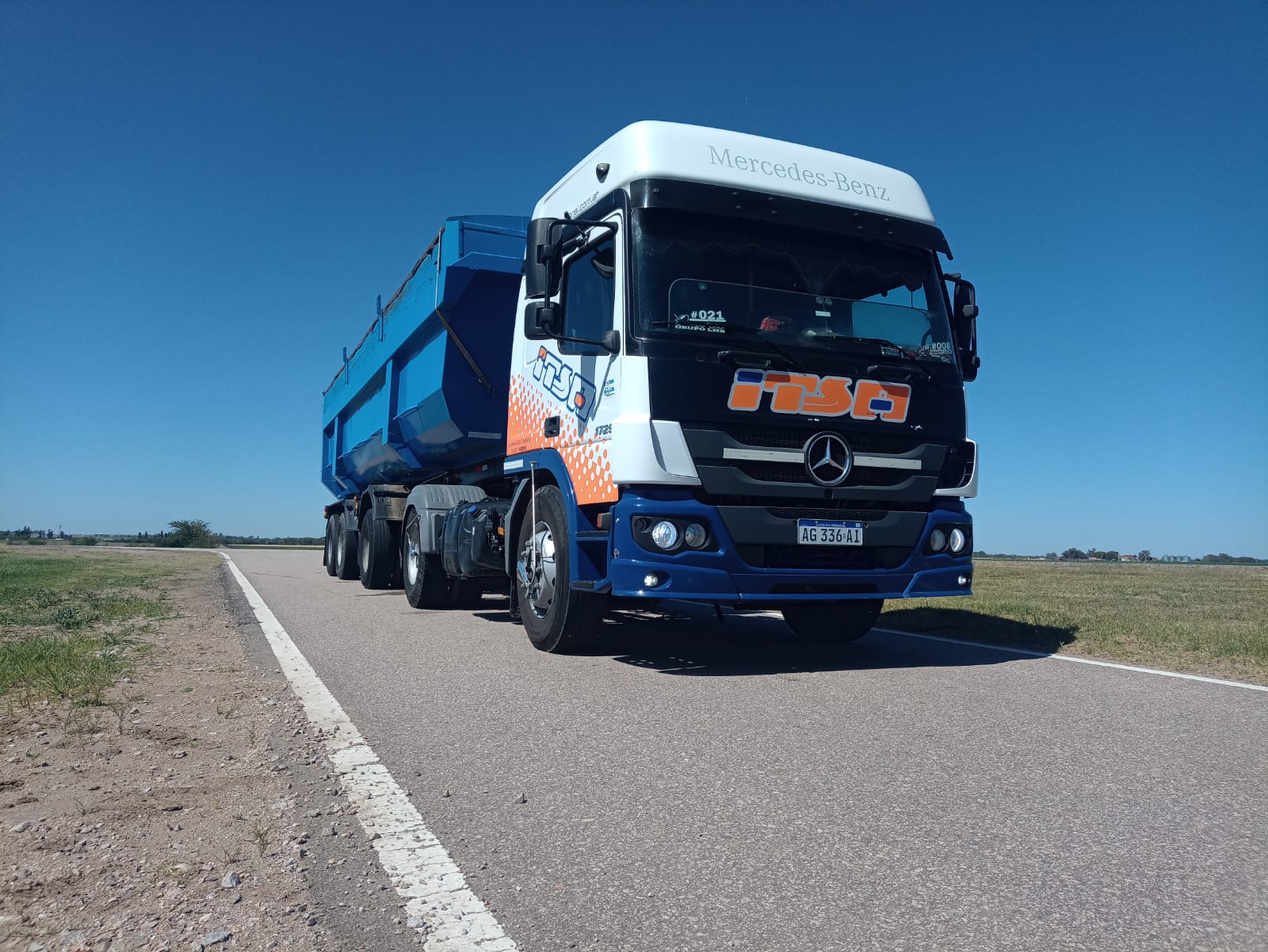 WhatsApp Image 2025-12-04 at 16.00.49